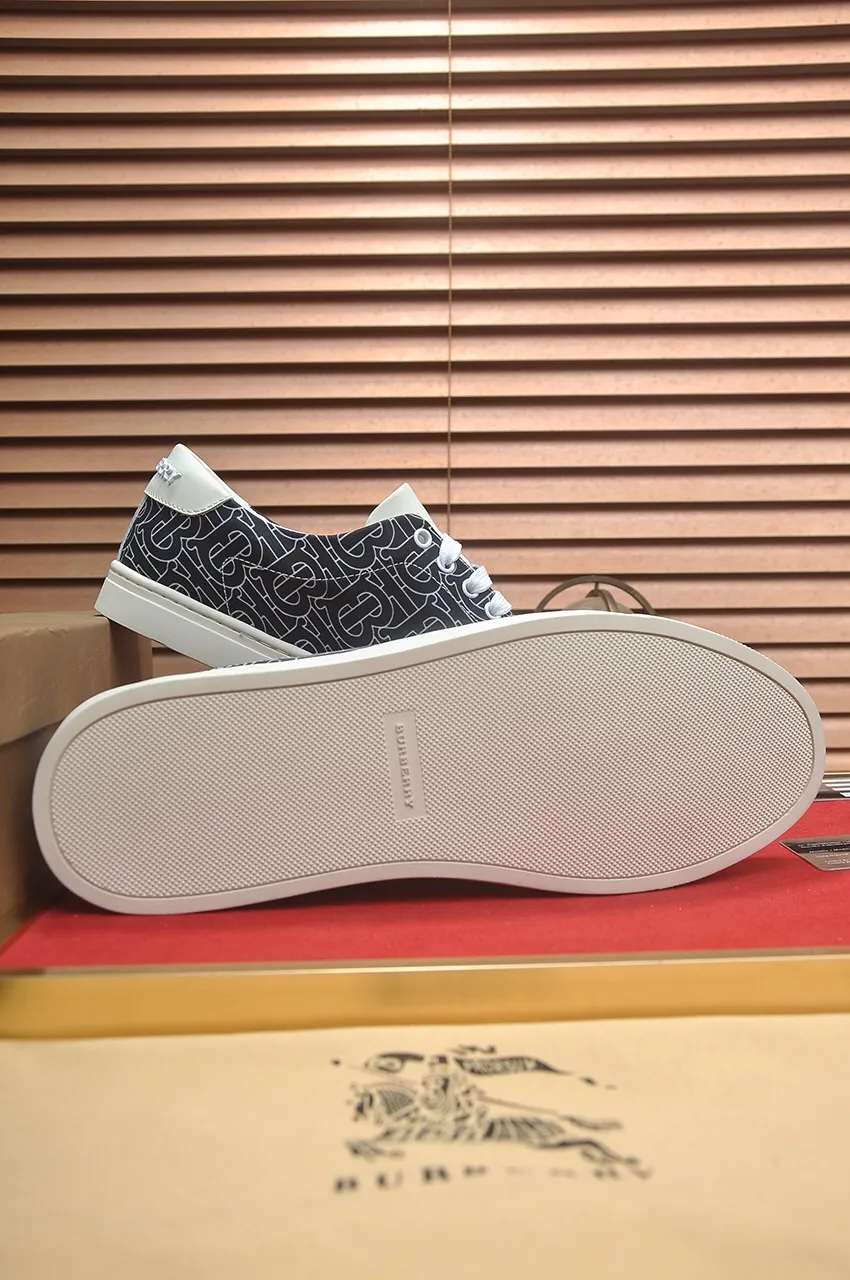 Men's shoes💰480💶[Burberry] (cowhide lining) classic low-top sneakers｜Imported cowhide with classic plaid fabric｜Cow leather lining｜Original outsole｜Fine workmanship and comfortable to wear Size: 38-44 (customized at 45)